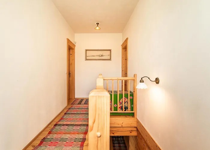 U Golisov Деревянный коттедж